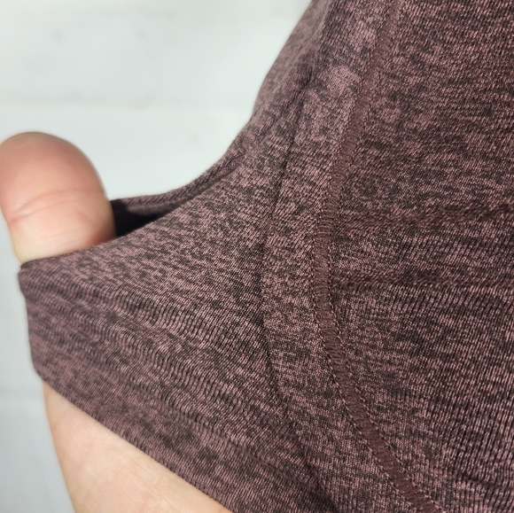 Athleta Hiking Outdoors UPF 50+ Uptempo Hoodie Sweatshirt Antique Burgundy M - Picture 7 of 12